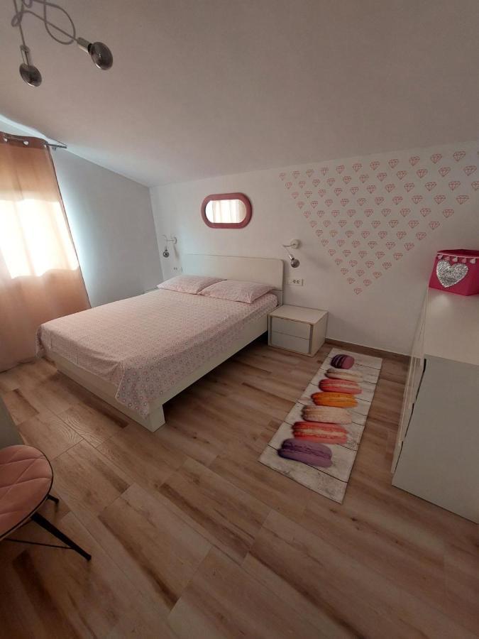 Apartment Mia 2 Banjol Kültér fotó